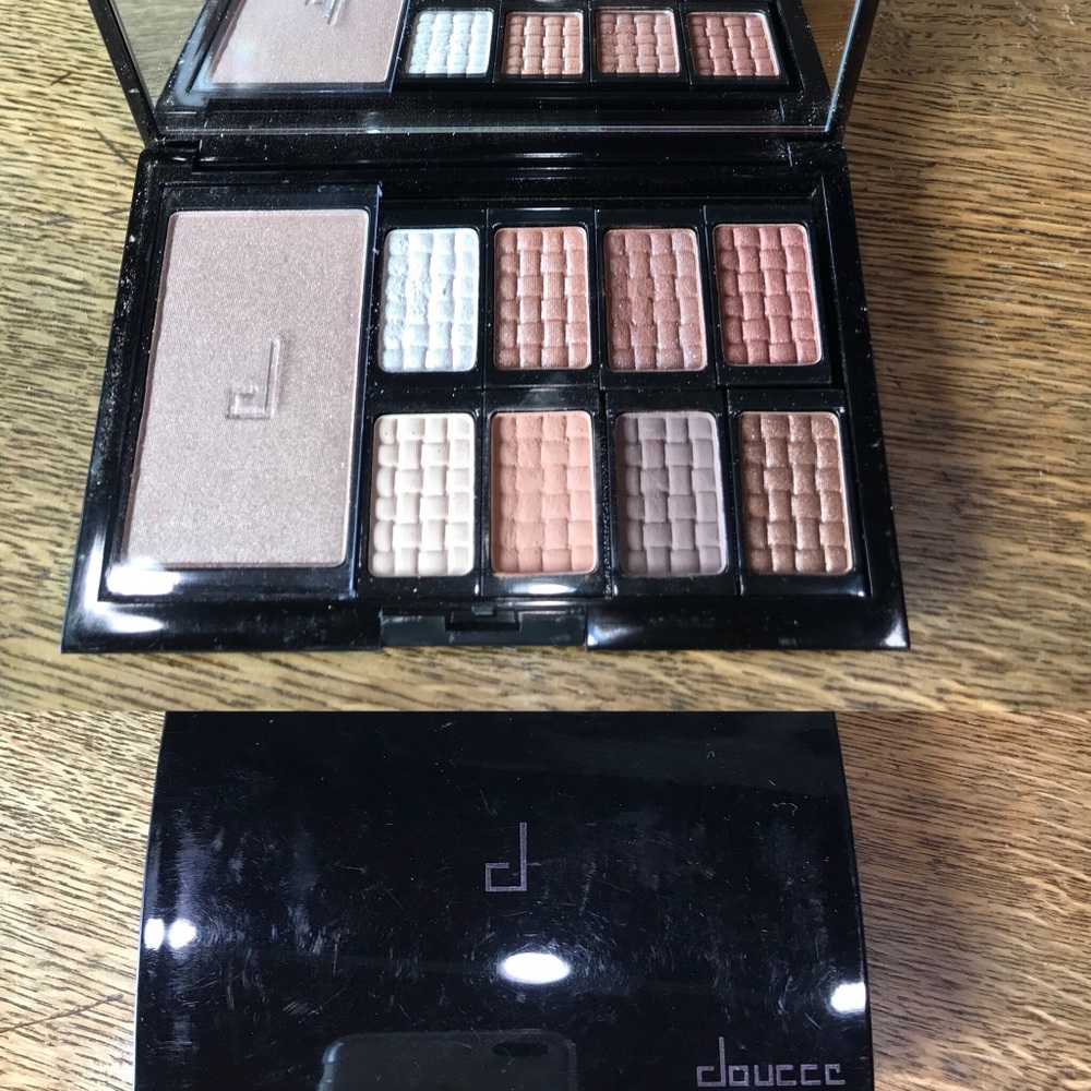 New Doucce Eyeshadow & Highlighter Pallet